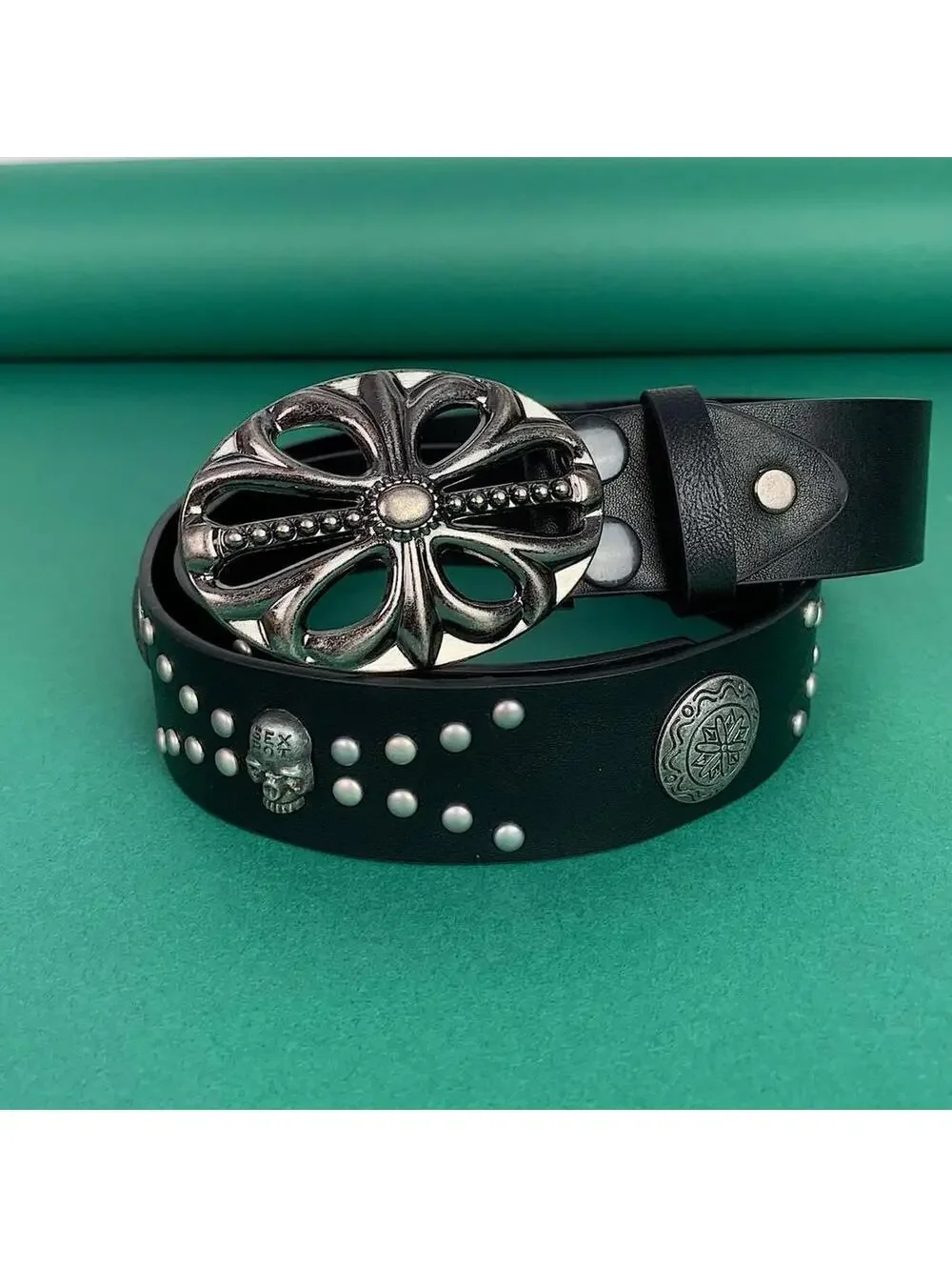 Y2k 2000s vintage style skeleton skull goth emo black belt
